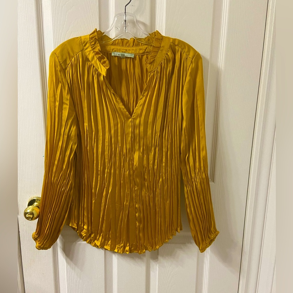 Blouse Cleo mustard’s color , size M